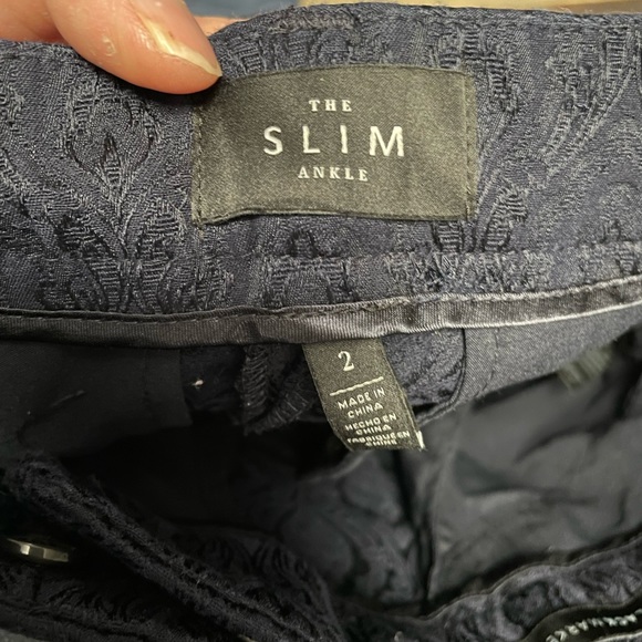 WHBM Slim Ankle Jacquard Pants | Size 2 | Textured Navy Trousers Workwear - Picture 5 of 5